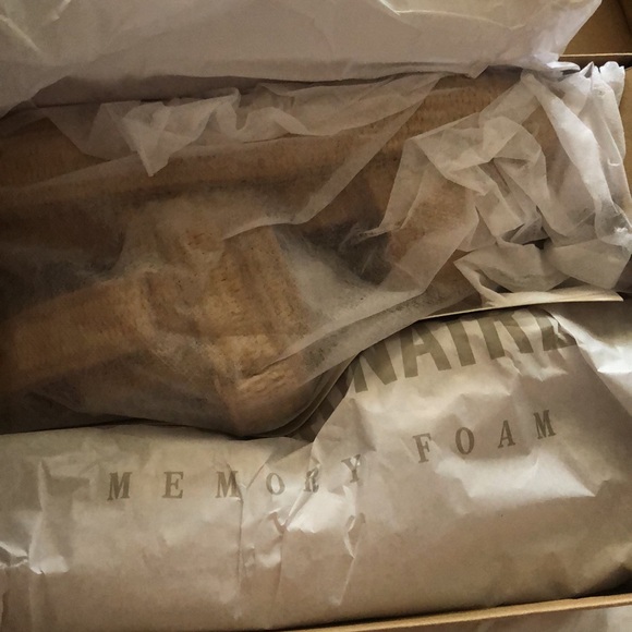 Cushionaire Raffia Platform Sandals Size 10 - Picture 2 of 3